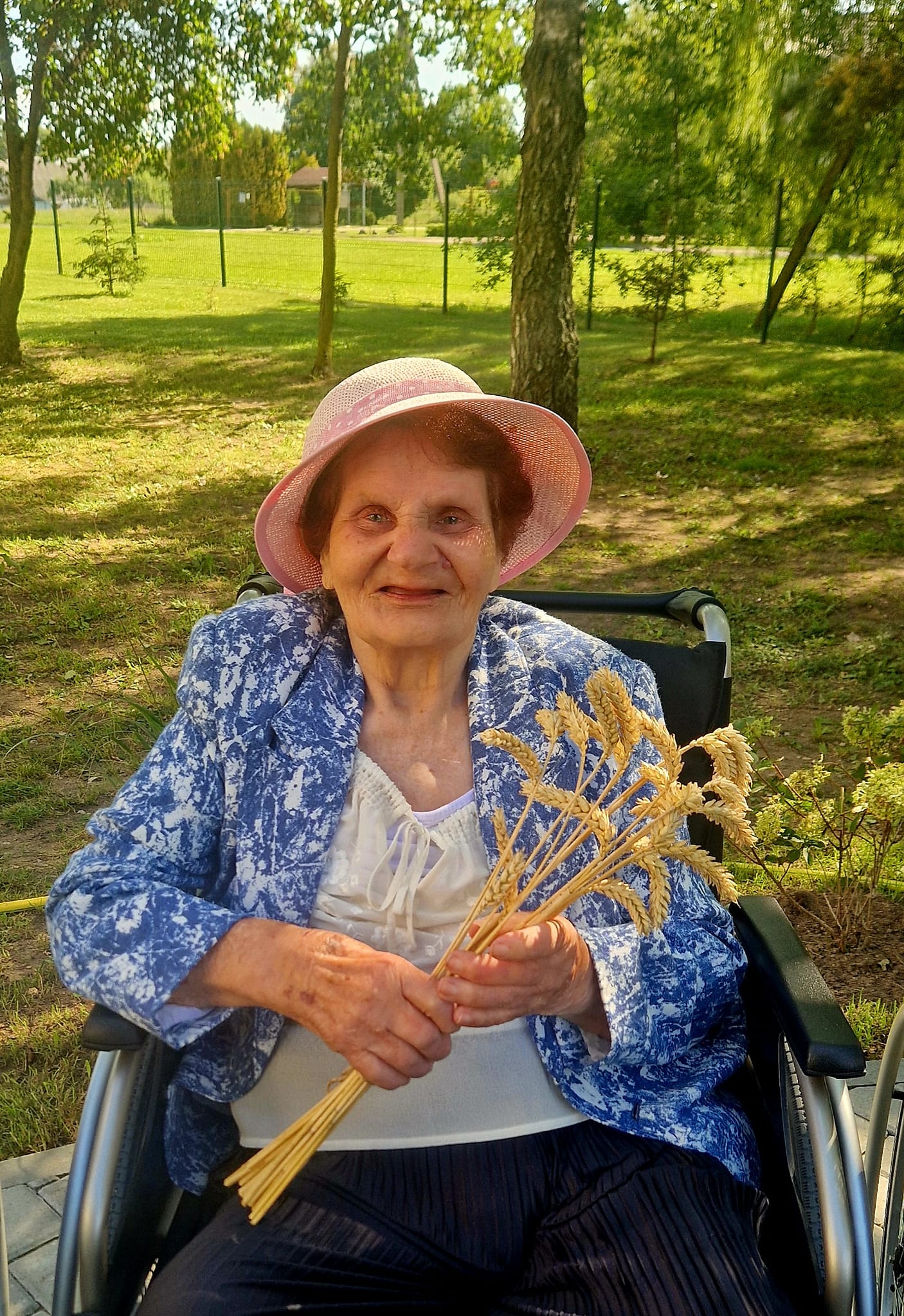 Su žolinėmis visus, visus...