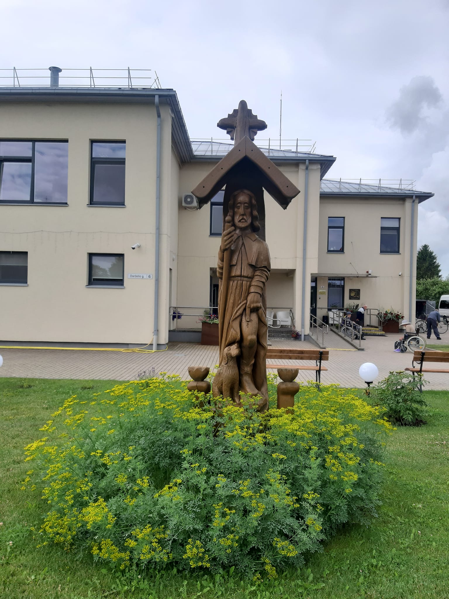 Gėlių žiedai džiugina mus