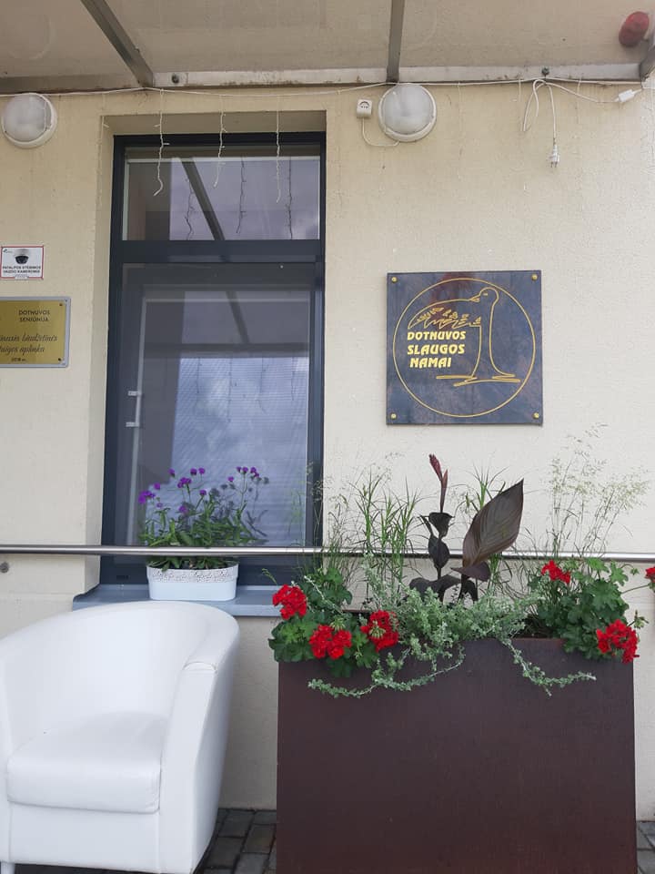 Gėlių žiedai džiugina mus